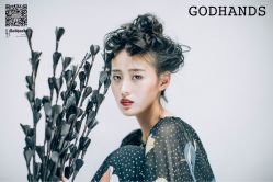 -God Hands发型设计复古会所