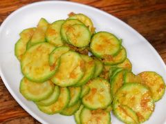 咸蛋黄炒小瓜-甜甜屋(解放中路店)