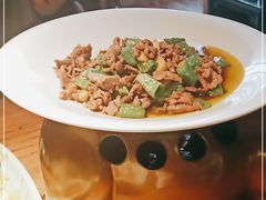 -新白鹿餐厅(银泰西湖文化广场店)