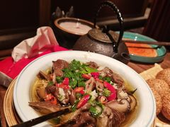 -老牌坊云南鱼豆花火锅(哈西万达店)