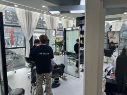 -U·NI SALON 造型