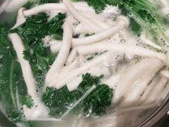 -锅儿欢海鲜火锅烤肉自助餐(东港凯虹店)