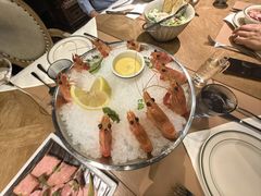 冰鲜黑虎虾配自制蛋黄酱-秋林西餐厅
