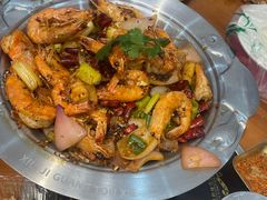 -休记光头香辣蟹干锅(绵竹店)