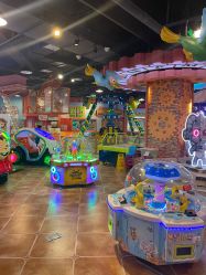 -卡通尼乐园(龙湖六合天街店)
