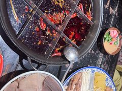 -周小明火锅(黑金冠社区店)