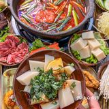 在昆明！好吃！便宜的酸汤火锅！！！座无虚席