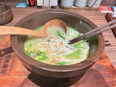-良米山·云南野生菌过桥米线(上海首店)