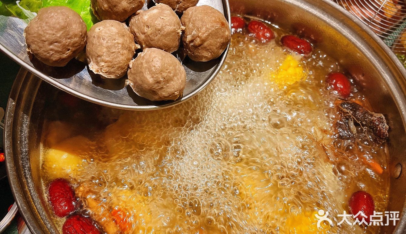 吃鸡吃出了名场面📢包租婆怎么没水了‼️
