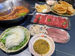 -由衷贵州酸汤牛肉火锅(新桥店)