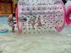 -欢乐水魔方水世界