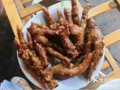 秘制鸡爪-阿昌白族石板烧(大理古城店)