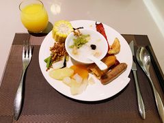 -海口绿发希尔顿酒店-田园汇自助餐·三文鱼·海鲜