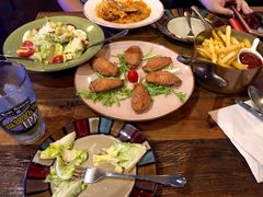 -SISTERS BAR RESTAURANT川意酒馆(嘉善老市H楼店)