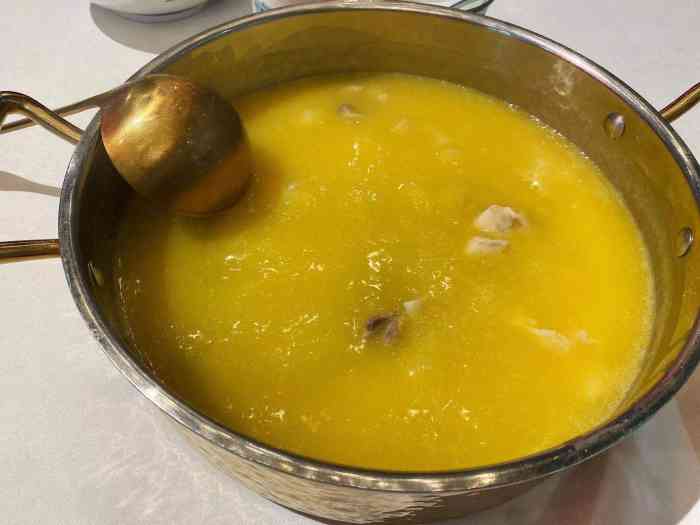 龙鳯楼打边炉(中银大厦店)-"龙凤楼打边炉,最近火的不要再火一点,位置