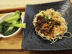 -李与白包子铺(桐梓林店)
