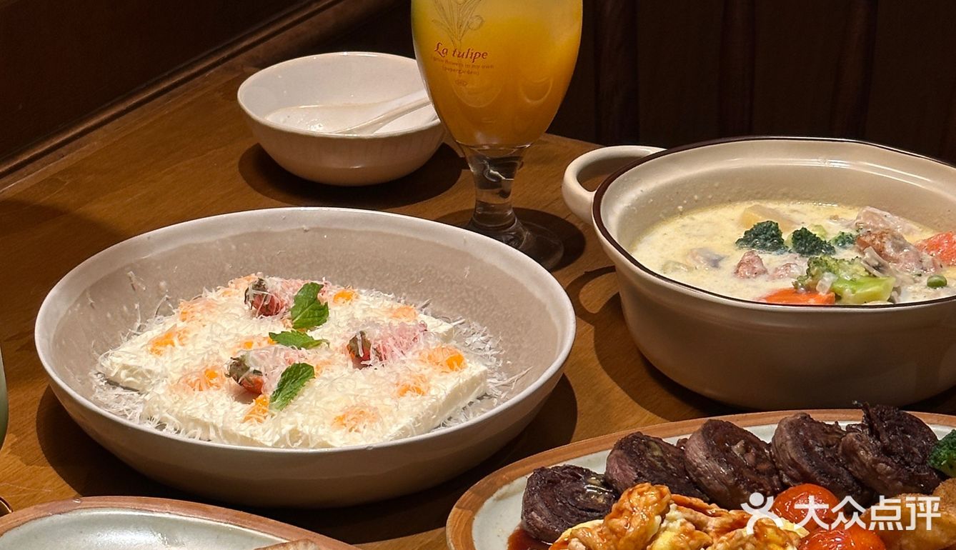 新街口我经常去的店子！经常创新 漂亮又好吃