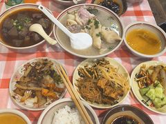 -老方桌烂蹄花川菜馆(九龙坡店)