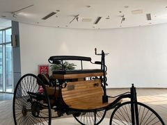 -奔驰北京极光星徽(四元桥店)
