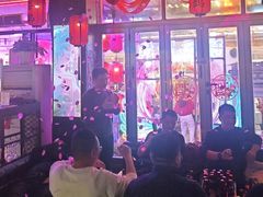 -喜鹊音乐酒馆(西街店)