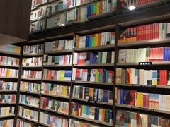 -钟书阁(群光广场店)