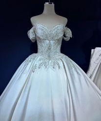 -MISS MIA 婚纱品牌馆