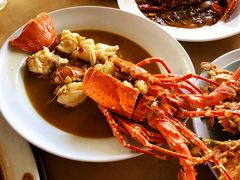 -大树下海鲜饭店