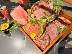 -山川小町·极番烧肉(新地假日广场店)