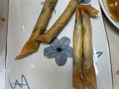荠菜虾仁春卷-古韵餐厅(湖畔大学店)