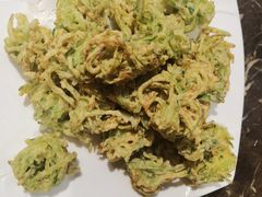 香炸萝卜丝丸子-燕青小馆(东园大厦店)