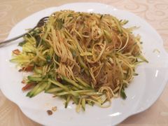 -尚味小厨·瓦罐煨汤