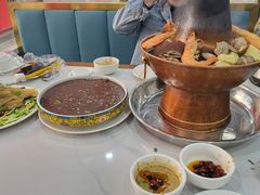 -一口猪海鲜浑锅·东北家常菜