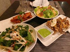 经典凯撒沙拉配香脆火腿-WOLFGANG PUCK KITCHEN & BAR(迪士尼小镇店)