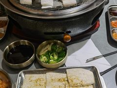 -围炉肉舍•炭烤活鳗•丹东海鲜烤肉(步行街店)