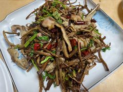 茶树菇肚条-乡府肉丁水饺(环山路店)