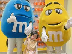 -m豆巧克力世界(上海世茂广场店)