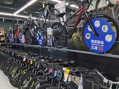 -迪卡侬(高新万达店)