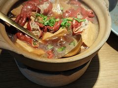 豆腐肥肠煲-蜜桃餐厅·伴山(绿宝广场店)