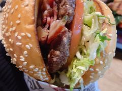 -The Habit Burger Grill 哈比特汉堡(复兴soho店)