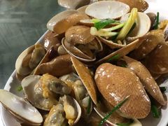 -四川小胡子海鲜(丁村万人海鲜广场店)