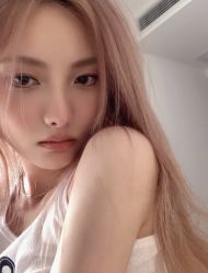 -AYO SALON