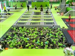 -C7城市运动空间·蹦床·健身·团建