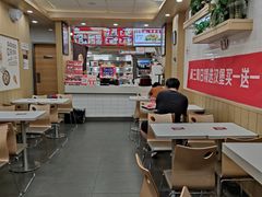 大堂-华莱士·全鸡汉堡(佛城西路店)
