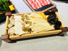 -捞天下大众火锅(水上公园店)