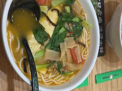 -蒙自源米线大王(宝安尖岗山店)