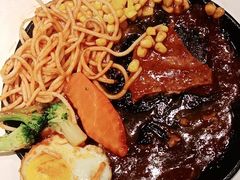 -汤姆家的牛排意面披萨(新城市广场店)