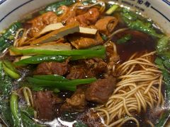 -镇南锅盖面馆(解放路店)