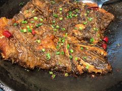 锅烧深海碟鱼头-大份-开海·红岛海鲜虾水饺(石老人店)