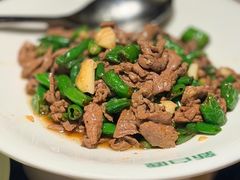杭椒爆炒牛肉-新白鹿餐厅(松江开元地中海店)