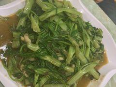 -家利美食店